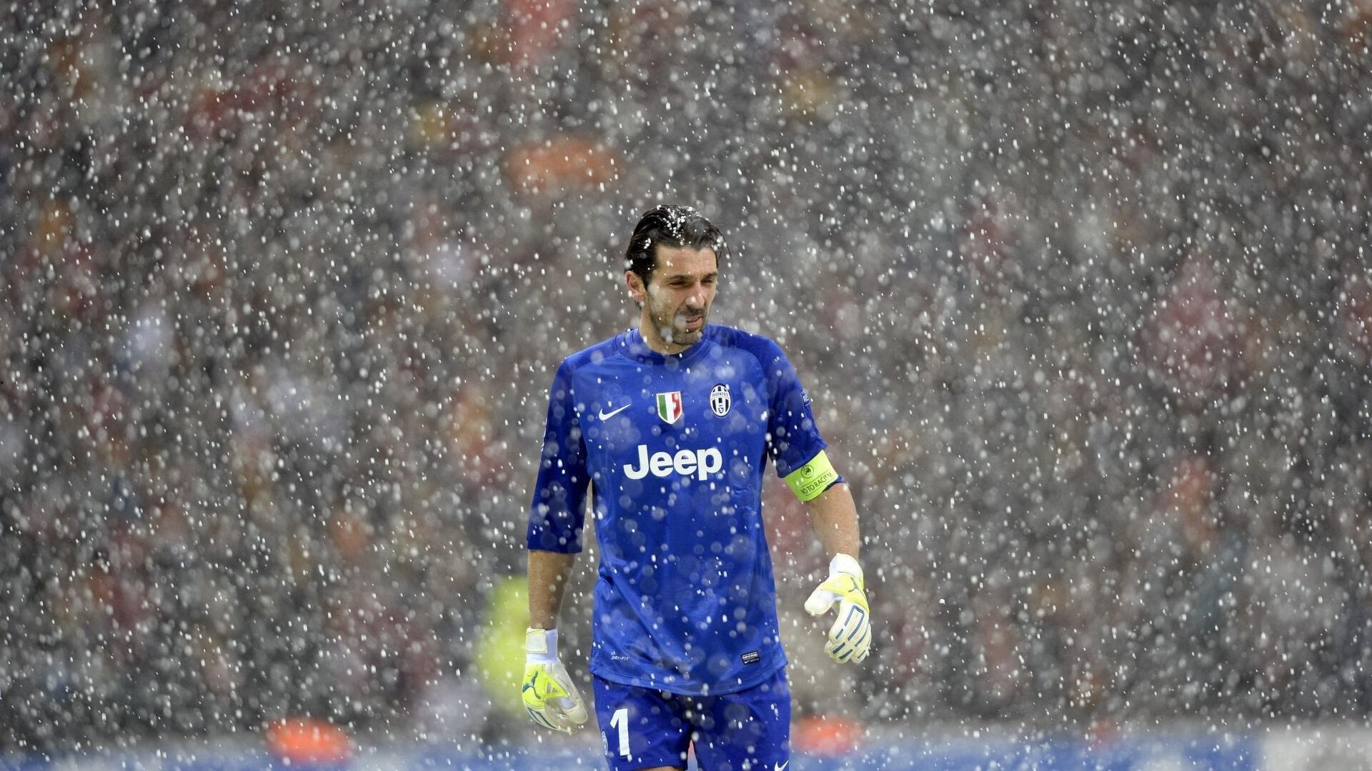 青岛举办海鲜美食节,吸引众多美食爱好者